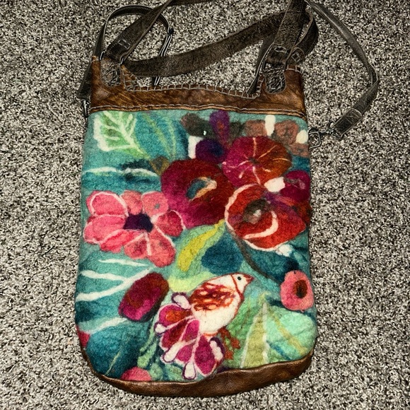 urban gypsy Handbags - Urban Gypsy Floral Felt Crossbody Purse with Bird Motif